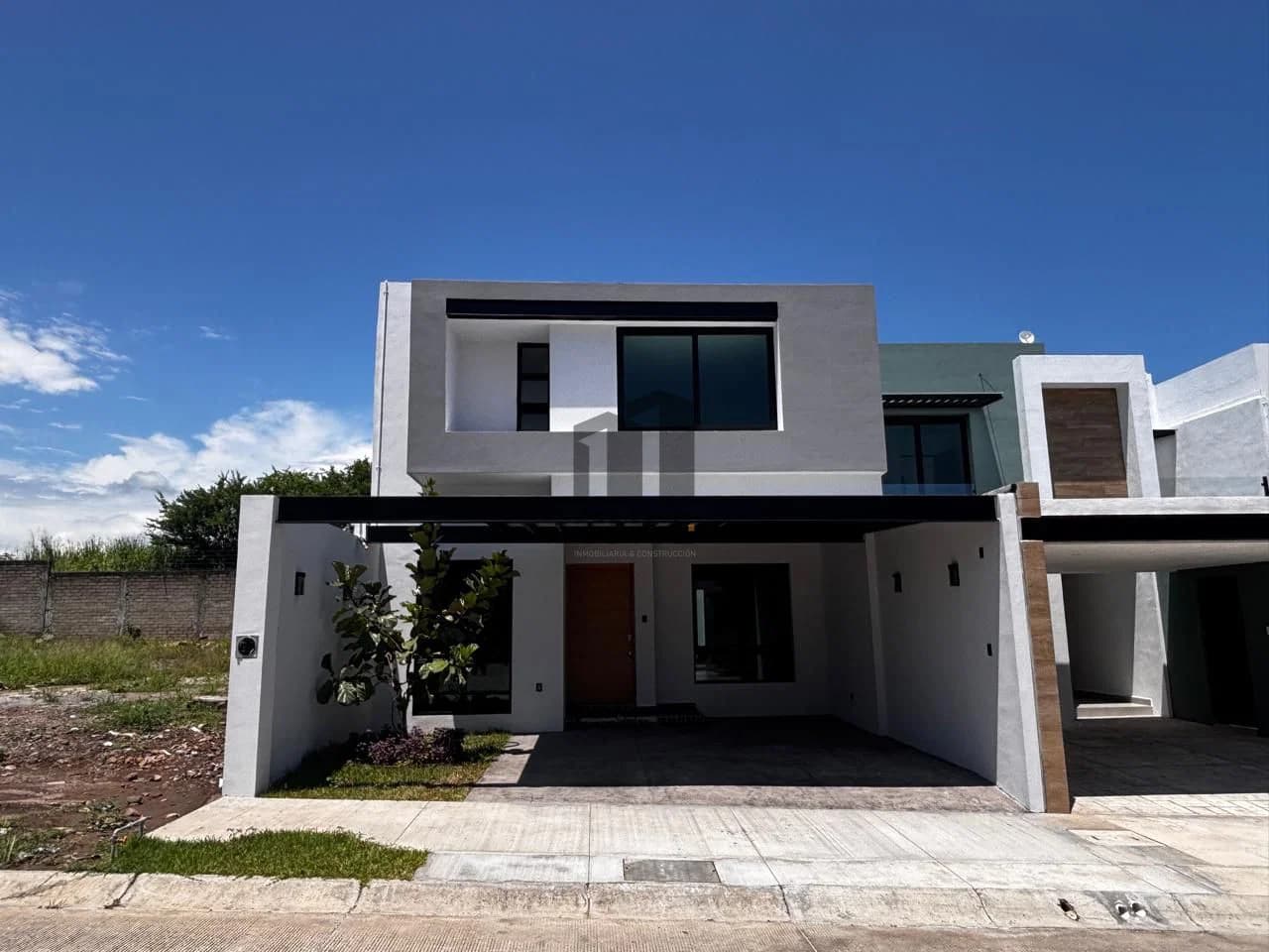 Casa en venta Fraccionamiento Bosque Real, Villa de Álvarez, Colima — foto 1 de 30